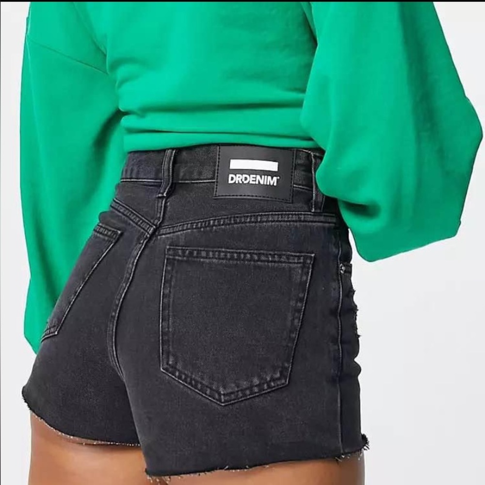 Dr. Denim black highwaisted skye jean shorts - brand new with tags